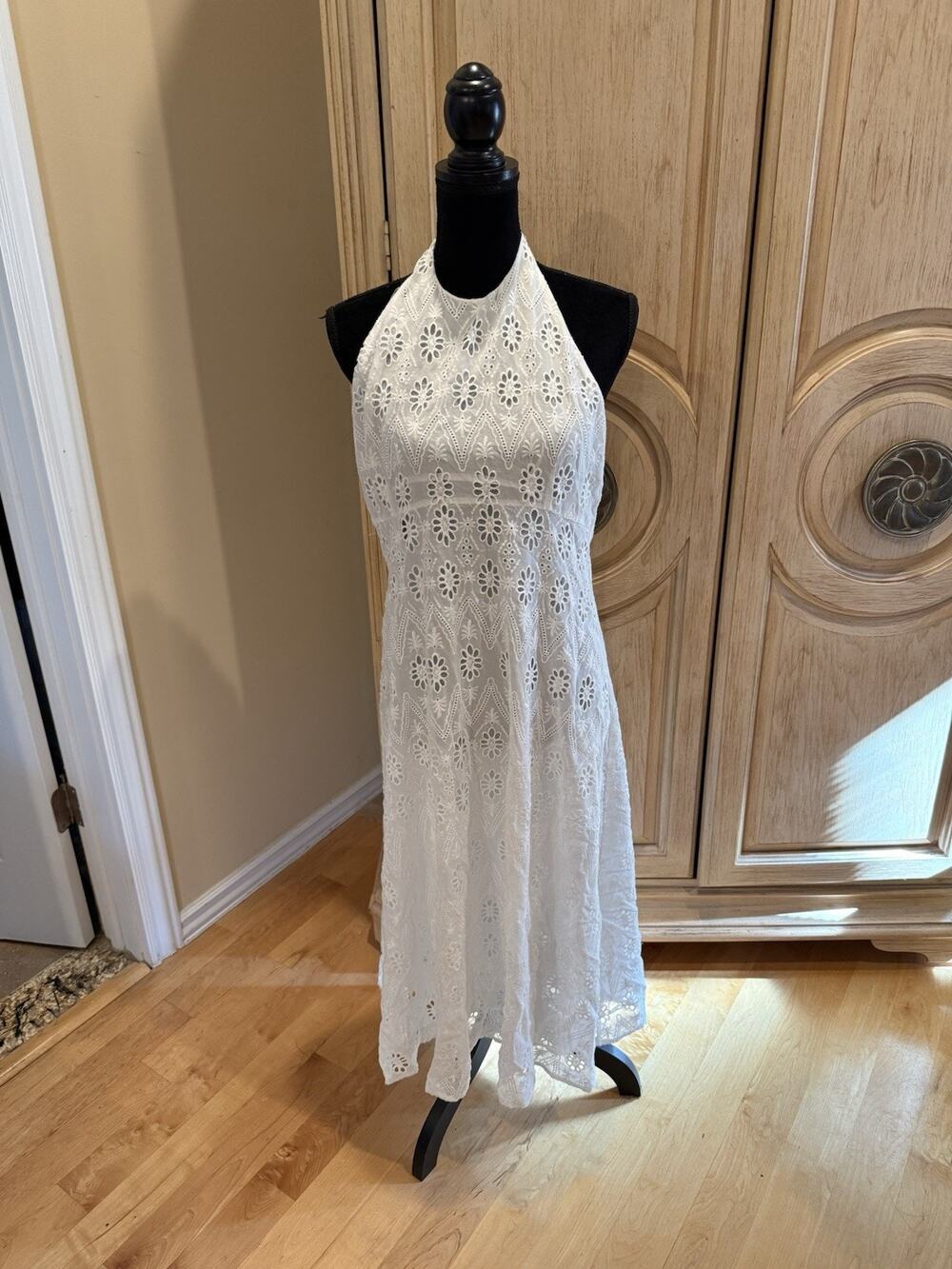 Zara White Eyelet Embroidered Low Back Midi Dress Size L NWT